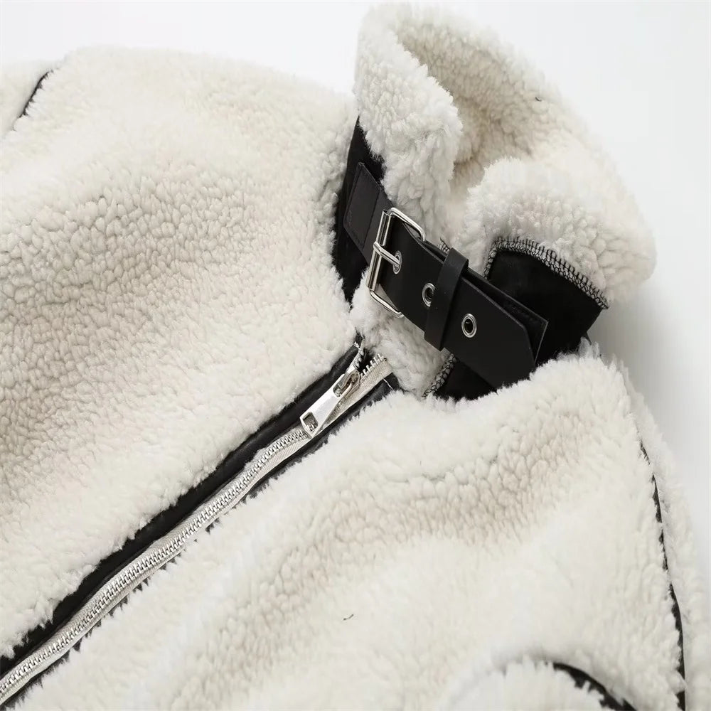 Veste en Fausse Fourrure Contrastée