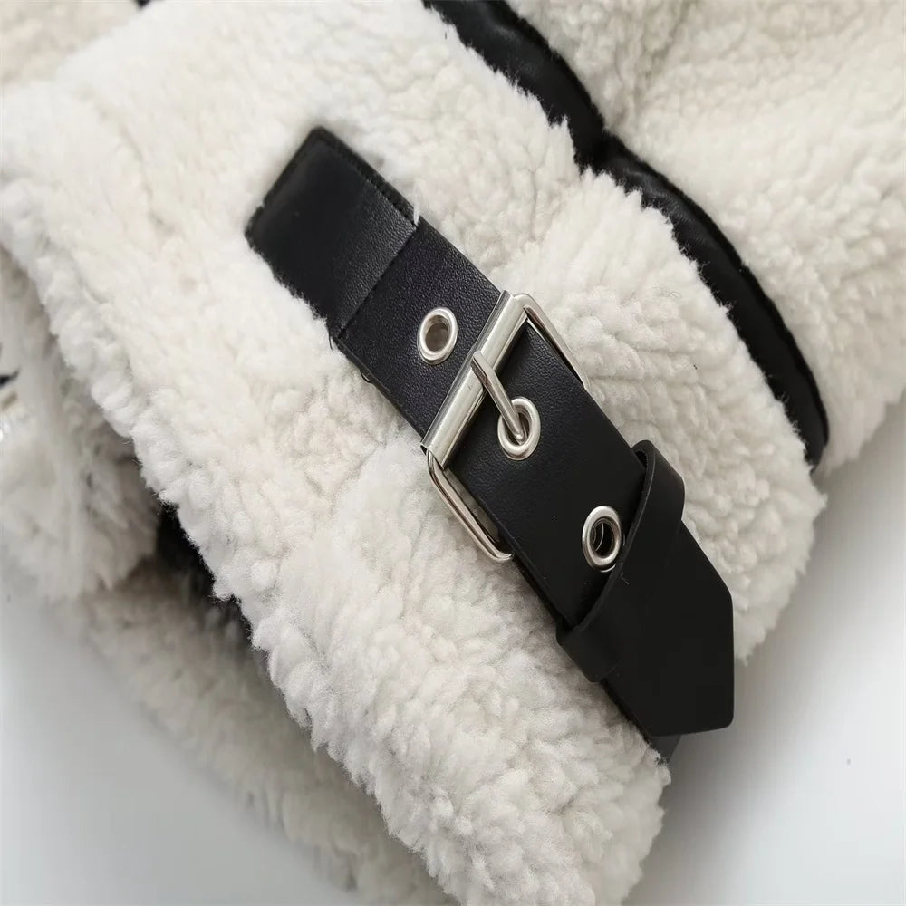 Veste en Fausse Fourrure Contrastée