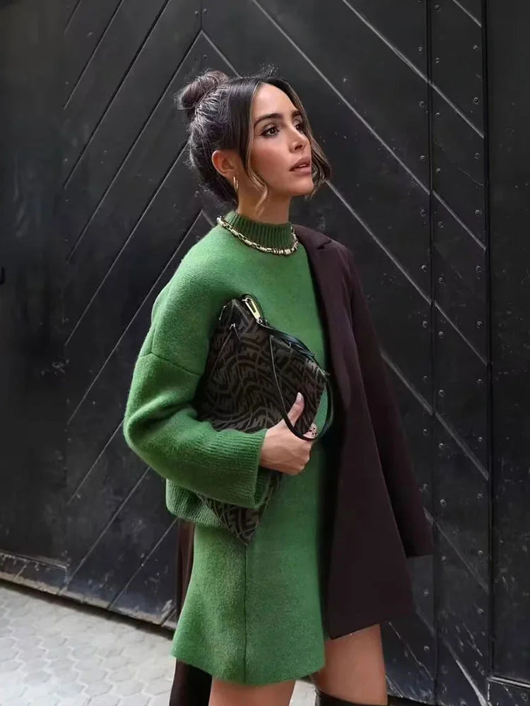Élégance™ - Pull Côtelé et Jupe Mini
